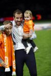 Amsterdam 13 oktober 2018
Nederland - Duitsland in de Johan Cruijff arens . eindstand 3-0
Na de Wedstrijd werden Dirk Kuyt en Rafael v d Vaart  gehuldigd. Dirk had zijn vrouw Gertrude en kinderen meegenomen. Rafael had zijn vriendin Estavan Polman en zijn kinderen Damian en Jesslynn meegenomen . Ook zijn ouders en schoonouders waren erbij.