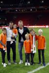 Amsterdam 13 oktober 2018
Nederland - Duitsland in de Johan Cruijff arens . eindstand 3-0
Na de Wedstrijd werden Dirk Kuyt en Rafael v d Vaart  gehuldigd. Dirk had zijn vrouw Gertrude en kinderen meegenomen. Rafael had zijn vriendin Estavan Polman en zijn kinderen Damian en Jesslynn meegenomen . Ook zijn ouders en schoonouders waren erbij.