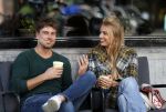 Amsterdam 3 oktober 2018
Rick Brandsteder met zijn vriendin Roosje Kuizenga op terras.