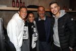 Amsterdam 8 oktober 2018
Presentatie jassenlijn Duno bij 1 op de cornelis schuytstraat. Ruud Gullit bkrijgt eerste jas. Maxim Joelle Gullit en Nigel ( zoon Karin de Rooij)
