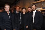 Amsterdam 8 oktober 2018
Presentatie jassenlijn Duno bij 1 op de cornelis schuytstraat. Ruud Gullit bkrijgt eerste jas.