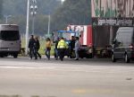 Schiphol Oost 4 oktober 2018
Vrienden van Johnny de Mol en zijn vrouw Anouk vertrekken vanaf schiphol oost met een prive vliegtuig naar Portugal. Aanwezig oa Willek Alberti  , broer Kaj Lerby met gezin Dinand en Lucy Woesthoff John Ewbank en Kelly Weekers Katja Schuurman en Freek v Noordwijk Tony Berk manager Carlijn de Vries met man Nikkie Plessen en Linda de Mol met Jeroen Rietbergen en kinderen Noah en Julian.