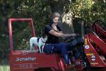 Boekel 10 oktober 2018
Steffi Verhagen aan het werk bij haar boerderij. In beokel zijn momenteel veel wolven waar jacht op wordt gemaakt door jagers.