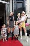 Den Haag 14 oktober 2018
Premiere Woezel en pip in koninklijke schouwburg Den haag. Susanna Klibansky met kinderen