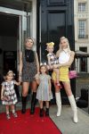 Den Haag 14 oktober 2018
Premiere Woezel en pip in koninklijke schouwburg Den haag. Susanna Klibansky met kinderen