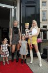 Den Haag 14 oktober 2018
Premiere Woezel en pip in koninklijke schouwburg Den haag. Susanna Klibansky met kinderen
