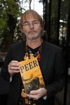 Hilversum 8 oktober 2018
Boek presentatie Peter Koelewijn bij wisseloord studioï¿½s. Het boek is geschreven door Tjerk Lammers.
Tjerk Lammers