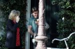 Amsterdam 16 oktober 2018
Twan Huys verlaat zijn huis nadat kort daarvoor ook zijn vrouw vertrokken is.