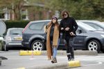 Den Haag  29 oktober 2018
Waylon en zijn zwangere vriendin Bibi Breijman gaan op controle in het Bronovo ziekenhorsche Panamera Turbo naartoe.