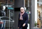 Amsterdam 24 oktober 2018
Wim Rijken (partner Joop Braakhekke) op de pc hooftstraat.