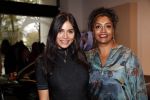 Amsterdam 30 oktober 2018
Boekpresentatie Kelly Weekers. Haar man John Ewbank reikte het eerste boek uit. Yasmin Verheijen met moeder