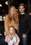 Amstelveen 9 november 2018
Boekpresentatie Jim Bakkum en Kirsten Michel . Ymre Stiekema met man en dochter