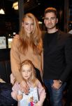 Amstelveen 9 november 2018
Boekpresentatie Jim Bakkum en Kirsten Michel . Ymre Stiekema met man en dochter