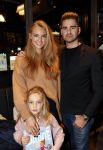 Amstelveen 9 november 2018
Boekpresentatie Jim Bakkum en Kirsten Michel . Ymre Stiekema met man en dochter