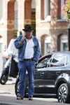 Amsterdam 3 oktober 2018
Youp v t Hek bellend op straat en wachtend op de tram.