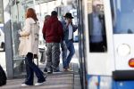 Amsterdam 3 oktober 2018
Youp v t Hek bellend op straat en wachtend op de tram.