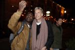 Amsterdam 5 november 2019
100 radio bij de wereld draait door DWDD. Adam Curry met een fan
