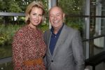Amstelveen 1 oktober 2019
15 jaar de Esther Vergeer Foundation in het Cobra museum . Er wordt een expositie geopend van 15 fotografen waaronder oa William Rutten Estelle Cruijff Klaasjan v d Weij Patty Brard Isa Hoes Marco Borsato Sacha de Boer Klaas v Kruistem en Edwin Smulders. Anouk Smulders presenteert het en Prinses Margriet is aanwezig. Anouk met Hans v d Veen