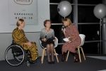 Amstelveen 1 oktober 2019
15 jaar de Esther Vergeer Foundation in het Cobra museum . Er wordt een expositie geopend van 15 fotografen waaronder oa William Rutten Estelle Cruijff Klaasjan v d Weij Patty Brard Isa Hoes Marco Borsato Sacha de Boer Klaas v Kruistem en Edwin Smulders. Anouk Smulders presenteert het en Prinses Margriet is aanwezig.