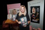 Utrecht 30 oktober 2019
Boekpresentatie Bobbi Eden op de jaargeurs. Haar man Mark Laurenz was ook aanwezig.