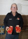 Boekel 19 oktober 2019
Meerdere boeren van boer zoekt vrouw stan op een mini markt in de stallen van Boerin Steffi. Boer Geert
