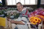 Boekel 19 oktober 2019
Meerdere boeren van boer zoekt vrouw stan op een mini markt in de stallen van Boerin Steffi. Boer Jaap