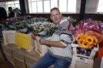 Boekel 19 oktober 2019
Meerdere boeren van boer zoekt vrouw stan op een mini markt in de stallen van Boerin Steffi. Boer Jaap