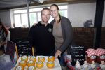 Boekel 19 oktober 2019
Meerdere boeren van boer zoekt vrouw stan op een mini markt in de stallen van Boerin Steffi. Boer Jan en Rianne