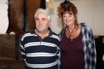 Boekel 19 oktober 2019
Meerdere boeren van boer zoekt vrouw stan op een mini markt in de stallen van Boerin Steffi. Boer Jan Ybema en Pauline v Rijsoort