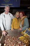 Boekel 19 oktober 2019
Meerdere boeren van boer zoekt vrouw stan op een mini markt in de stallen van Boerin Steffi. Ook Yvon Jaspers kwam met haar moeder en tantes een kijkje nemen.. Yvon met boer Jos en zijn partner