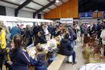 Boekel 19 oktober 2019
Meerdere boeren van boer zoekt vrouw stan op een mini markt in de stallen van Boerin Steffi