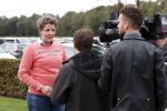 Boekel 19 oktober 2019
Meerdere boeren van boer zoekt vrouw stan op een mini markt in de stallen van Boerin Steffi. Ook Yvon Jaspers kwam met haar moeder en tantes een kijkje nemen.