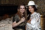 Amsterdam 6 november 2019
Presentatie Kek mama TV bij Mama Kelly.
Kim Kotter gaat voor ze vloggen. De vrouw van Daley Blind Candy Rae Fleur met hun baby
