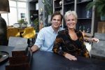 Zwijndrecht 3 november 2019
Caroline v Eeden werkt een dag bij interieurwinkel Josi .