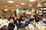 Utrecht 24 oktober 2019
Boekpresentatie Charles Groenhuijsen ( Alles gaat voorbij zelfs Donald Trump)