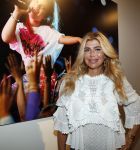 Amstelveen 1 oktober 2019
15 jaar de Esther Vergeer Foundation in het Cobra museum . Er wordt een expositie geopend van 15 fotografen waaronder oa William Rutten Estelle Cruijff Klaasjan v d Weij Patty Brard Isa Hoes Marco Borsato Sacha de Boer Klaas v Kruistem en Edwin Smulders. Anouk Smulders presenteert het en Prinses Margriet is aanwezig.