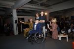 Amstelveen 1 oktober 2019
15 jaar de Esther Vergeer Foundation in het Cobra museum . Er wordt een expositie geopend van 15 fotografen waaronder oa William Rutten Estelle Cruijff Klaasjan v d Weij Patty Brard Isa Hoes Marco Borsato Sacha de Boer Klaas v Kruistem en Edwin Smulders. Anouk Smulders presenteert het en Prinses Margriet is aanwezig.
