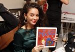 Amsterdam 11 november 2019
Boekpresentatie Fajah Lourens en Selwyn Senatori. De kinderen van fajah krijgen het eerste exemplaar