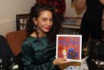 Amsterdam 11 november 2019
Boekpresentatie Fajah Lourens en Selwyn Senatori. De kinderen van fajah krijgen het eerste exemplaar