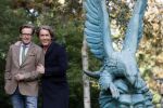 Den Haag 24 oktober 2019
Frank Jansen en Rogier Smit ( Paleis voor een prikkie) laten hun honden uit. Frank en Rogier