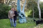 Den Haag 24 oktober 2019
Frank Jansen en Rogier Smit ( Paleis voor een prikkie) laten hun honden uit. Frank en Rogier