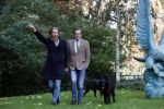 Den Haag 24 oktober 2019
Frank Jansen en Rogier Smit ( Paleis voor een prikkie) laten hun honden uit. Frank en Rogier