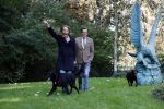 Den Haag 24 oktober 2019
Frank Jansen en Rogier Smit ( Paleis voor een prikkie) laten hun honden uit. Frank en Rogier