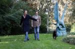 Den Haag 24 oktober 2019
Frank Jansen en Rogier Smit ( Paleis voor een prikkie) laten hun honden uit. Frank en Rogier