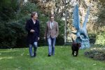 Den Haag 24 oktober 2019
Frank Jansen en Rogier Smit ( Paleis voor een prikkie) laten hun honden uit. Frank en Rogier
