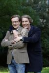 Den Haag 24 oktober 2019
Frank Jansen en Rogier Smit ( Paleis voor een prikkie) laten hun honden uit. Frank en Rogier