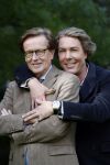 Den Haag 24 oktober 2019
Frank Jansen en Rogier Smit ( Paleis voor een prikkie) laten hun honden uit. Frank en Rogier