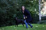Den Haag 24 oktober 2019
Frank Jansen en Rogier Smit ( Paleis voor een prikkie) laten hun honden uit. Frank en Rogier