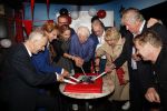 Rotterdam 14 oktober 2019
Surprise feestje voor Gerard Cox. Gerard met Bastiaan ragas Tony Neef Richard Groenendijk Wilibrord Frequin Peggy Vrijens Jenny Arean Cor Bakker ea