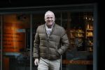Amsterdam 23 oktober 2019
Een slanke Gordon doet boodschappen op de cornelis schuytstraat.